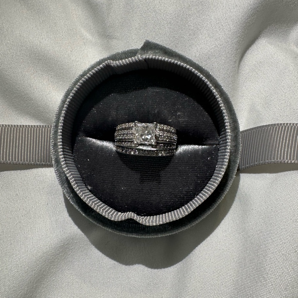 Princess Cut Wedding Ring